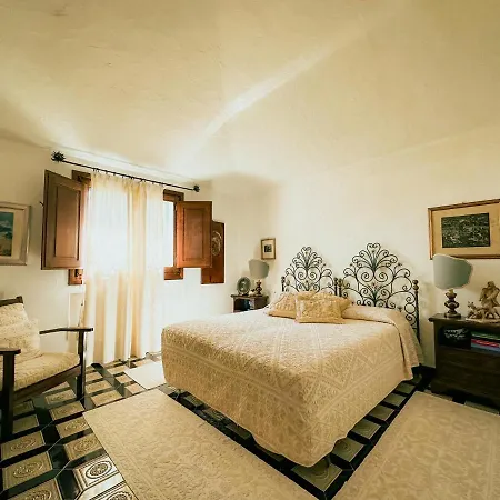 Sardinian Luxury Hospitality - Fuli And More *